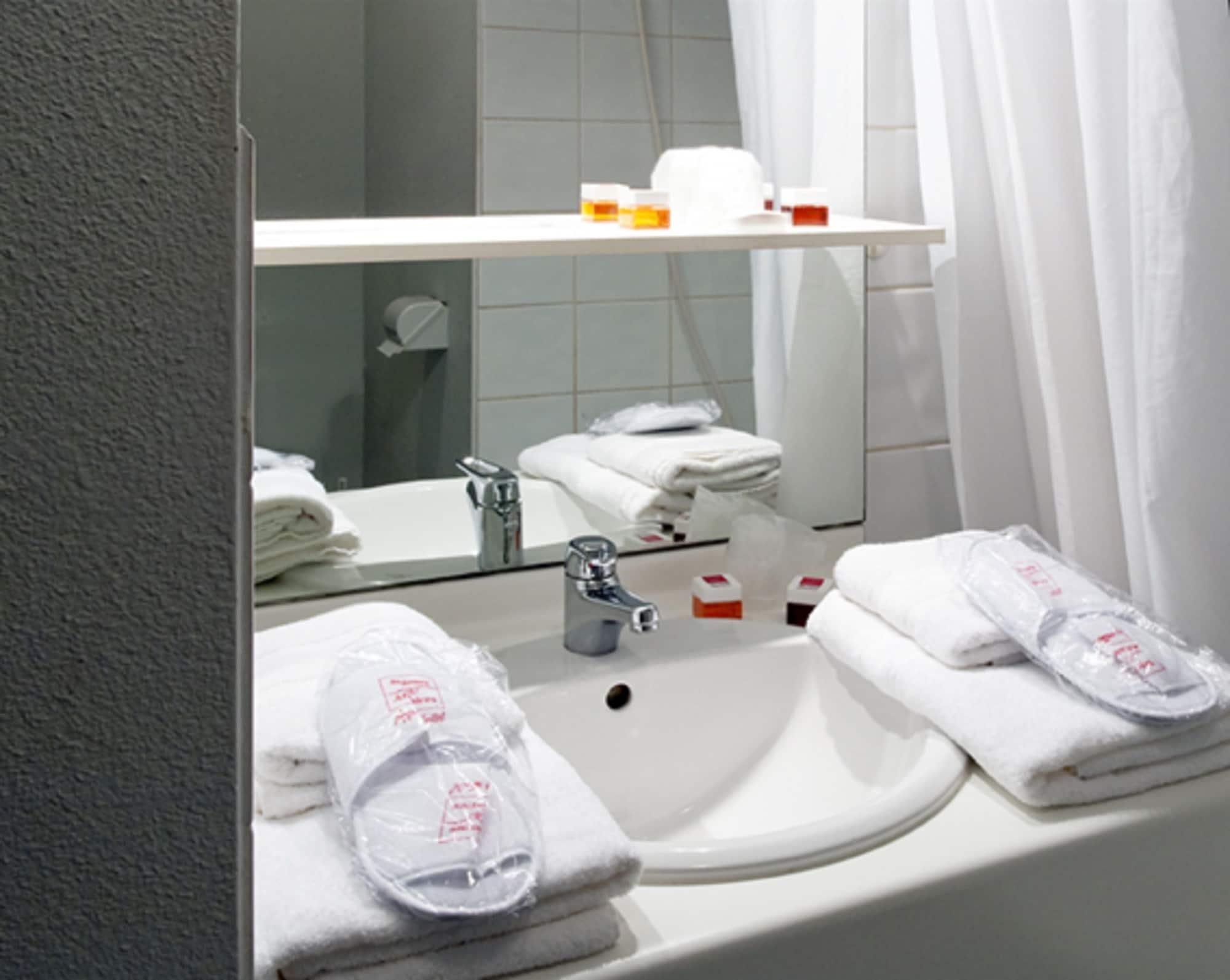 Sejours & Affaires Rennes Longs Champs Aparthotel ภายนอก รูปภาพ
